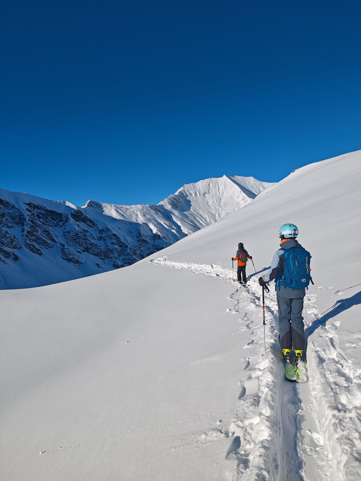 Skischule Skiguru-Zillertal